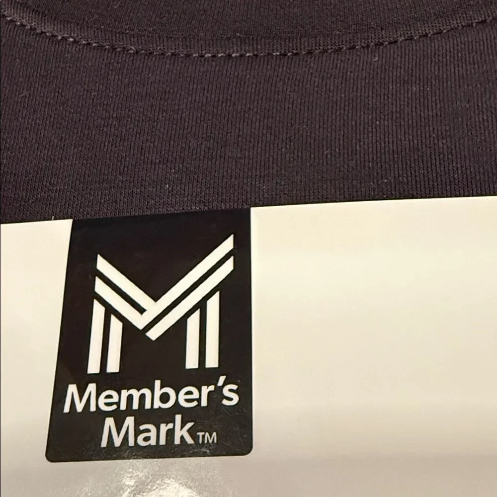 Chic Black Midi Dress - Picture 2 of 7